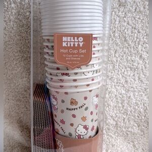 Hello Kitty Fall 🍁 to go cups.